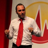 André Menezes