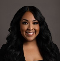 Jasmin Flores