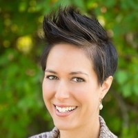 Angela Almstrong-Mialisia