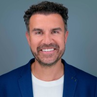 Alex Holt