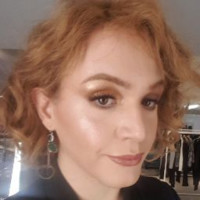 Marci Este