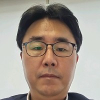 신동운