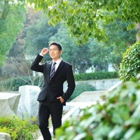 肖龙云