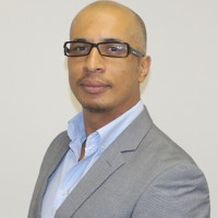 Neal Esau