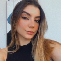 Larissa Lemos