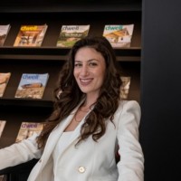 Eliane L.
