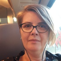 Stephanie van den Berg