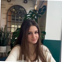 Nicole Amicone