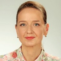 Nadine Lange