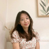 Julia Win Htut