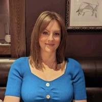 Laura Mcauley