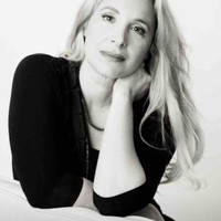 Dr. Elizabeth Fox ✩✩✩✩✩