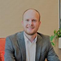 Lee Rayner
