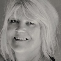 Yvonne Hellemons