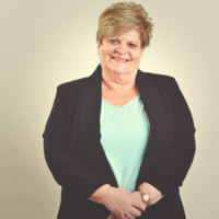 Noelene Davies