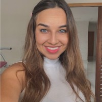 Letícia Veras