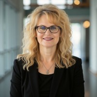 Melissa Goss, Mha