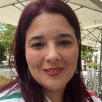 Elena Alcalá