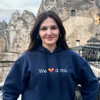 Elif Salkı