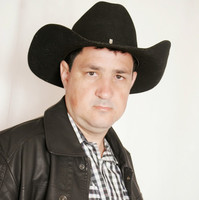 Nelton Salustiano