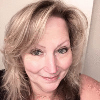 Lisa Dodkins