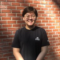 Xin Yi Low