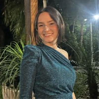 Emanuelle Camargo