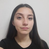 Abril Ugalli
