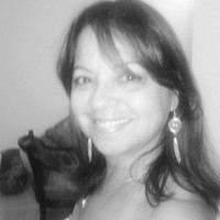 Lúcia Oliveira