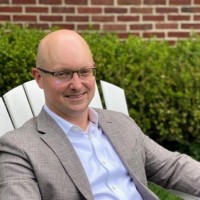 Andrew Earle