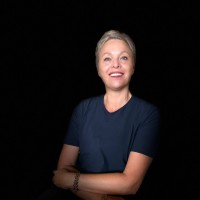 Karin Van Straten