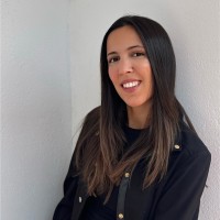 Tania L.