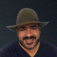 D.Davíe Daniel