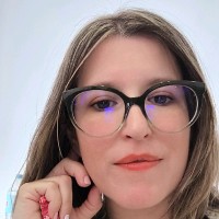 Veronica R.