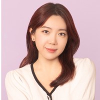 Yining Li
