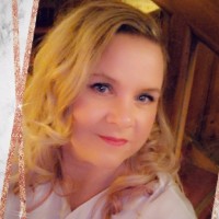 Louise Eliases