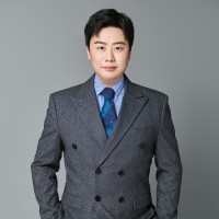Jiangang Zhang
