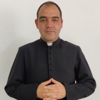 Padre Danilo Gómez