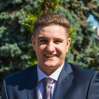 Robert Chiru