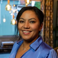 Angela Van den Bergh-Nabibaks