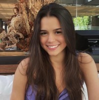 Lara Benevides