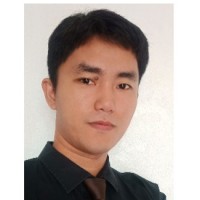 Dennis Dueñas