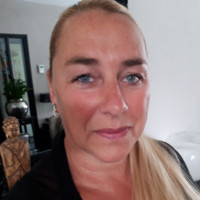 Esther Lodewijk