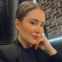 Laís Chiot Girotto