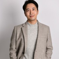KyungHo Lee