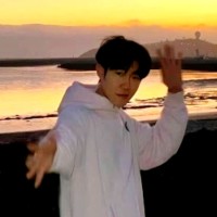 Haochen Zhang