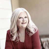 Linda Ayres