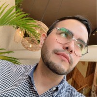 Uwaldo De Leon