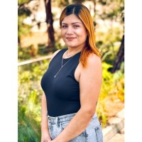 Stephanie Flores