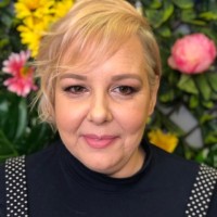 Alison Nichol